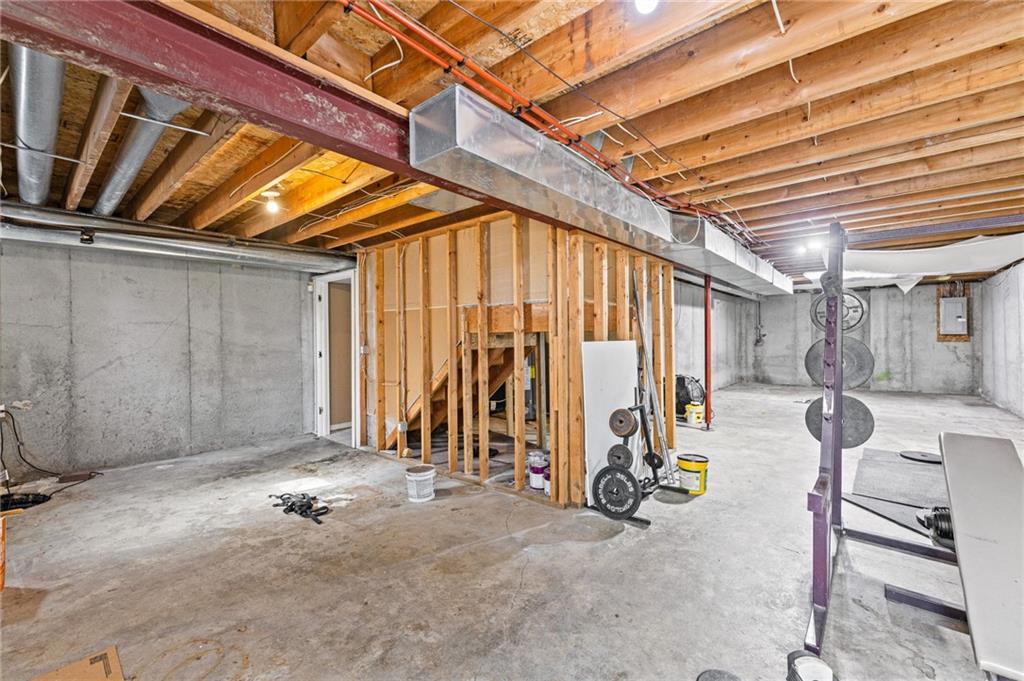 18417 Elm Street Property Photo 30