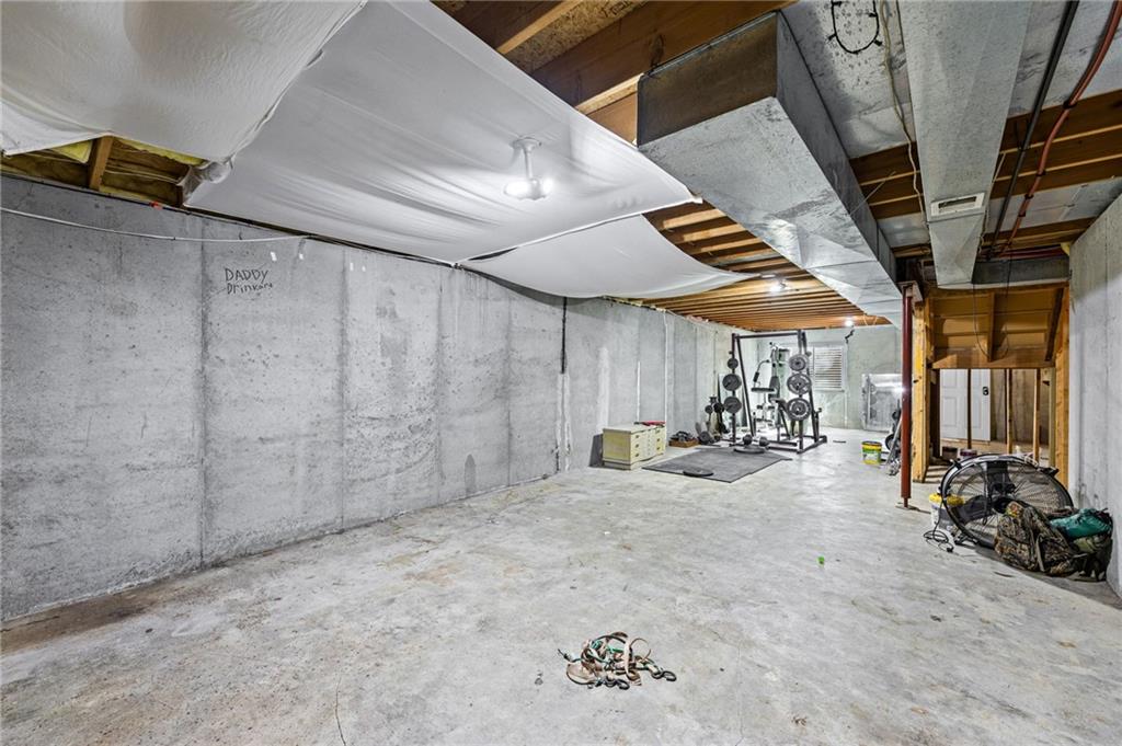 18417 Elm Street Property Photo 31