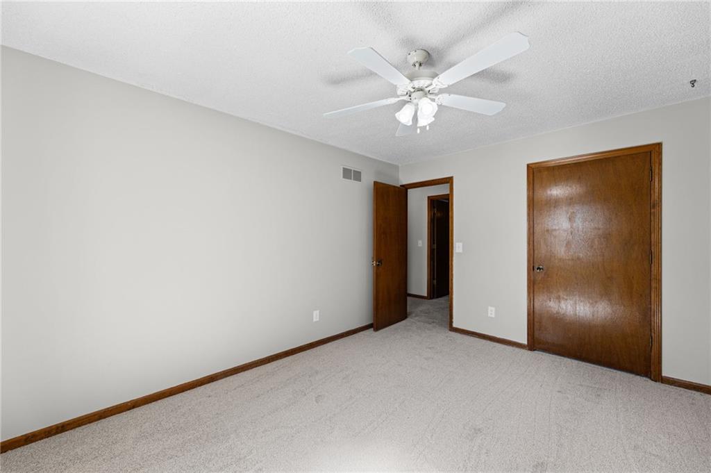 16218 W 143rd Terrace Property Photo 24
