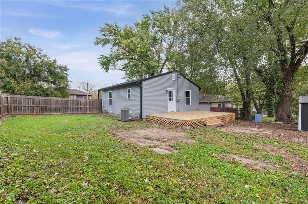 1409 Dakota Street Property Photo 25