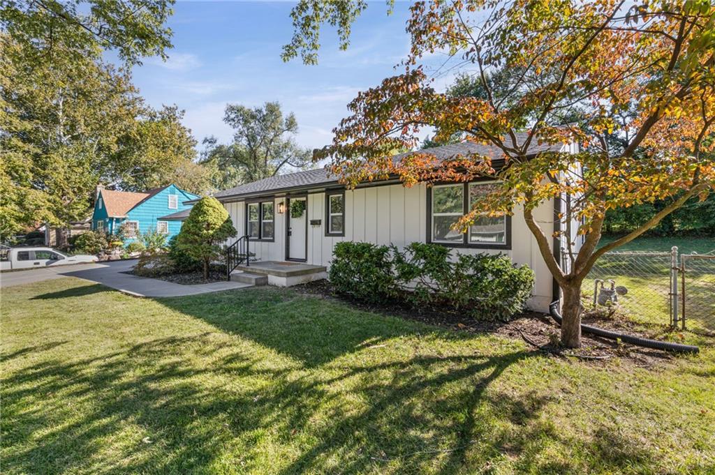 6601 W 79th Street Property Photo 2