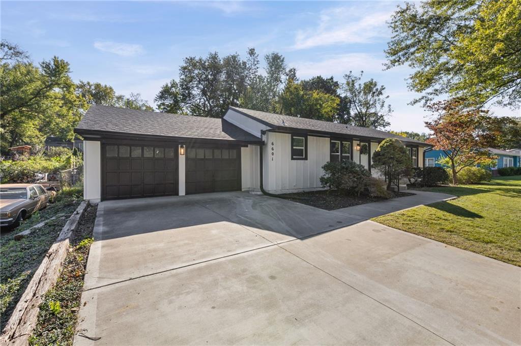6601 W 79th Street Property Photo 3