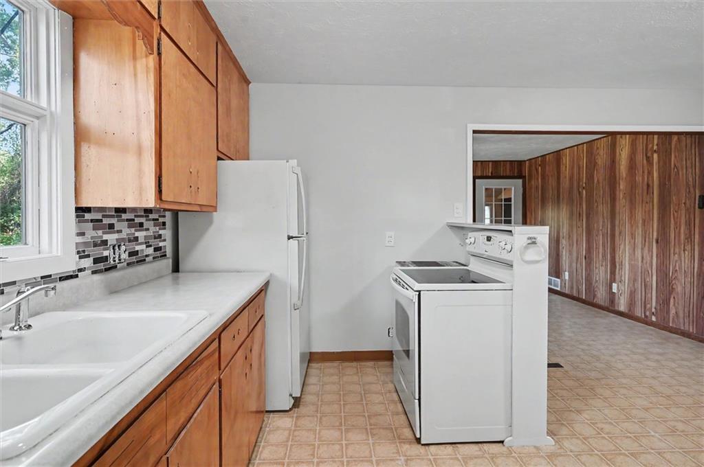 812 W 22nd Street Property Photo 4