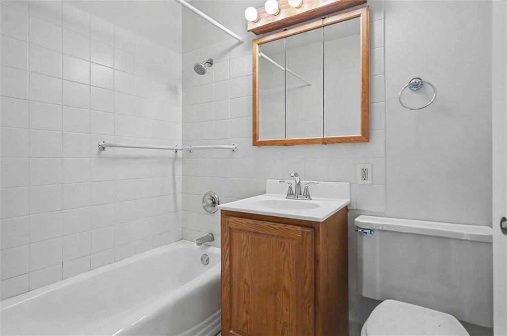 812 W 22nd Street Property Photo 11
