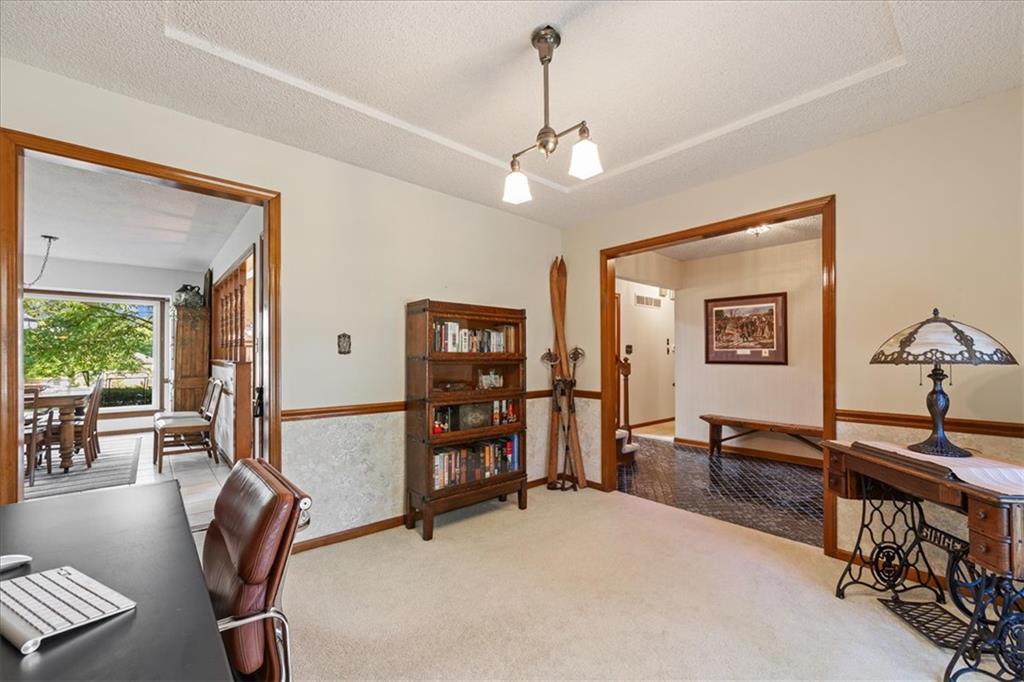 204 Nw Cypress Street Property Photo 8