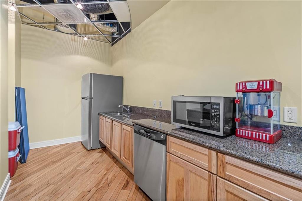 1101 Walnut Street Property Photo 4