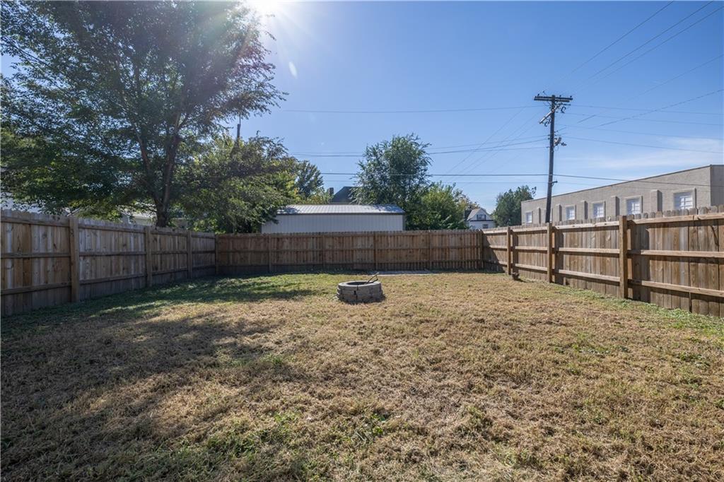 2702 Patee Street Property Photo 26