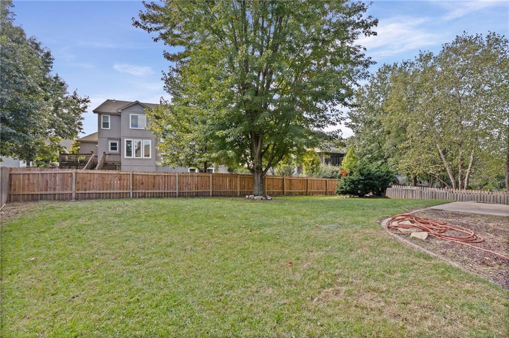 8009 W 144th Place Property Photo 24