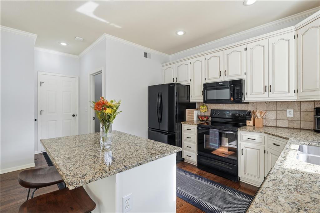 6946 Oakview Street Property Photo 14
