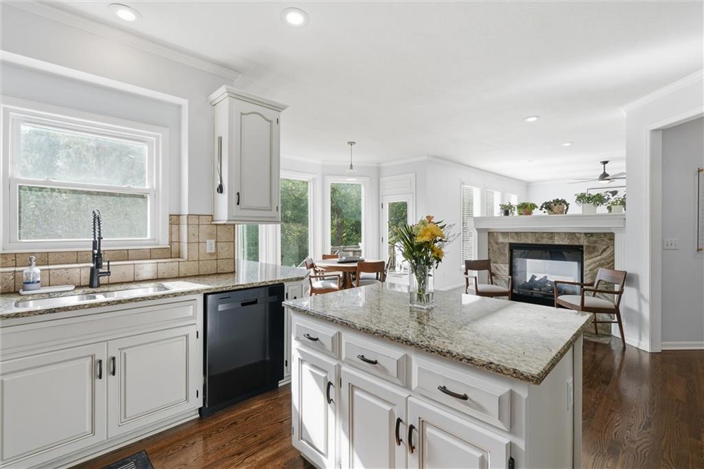 6946 Oakview Street Property Photo 15