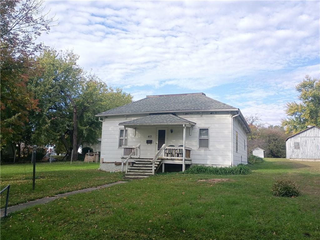 413 N Elm Street Property Photo 1