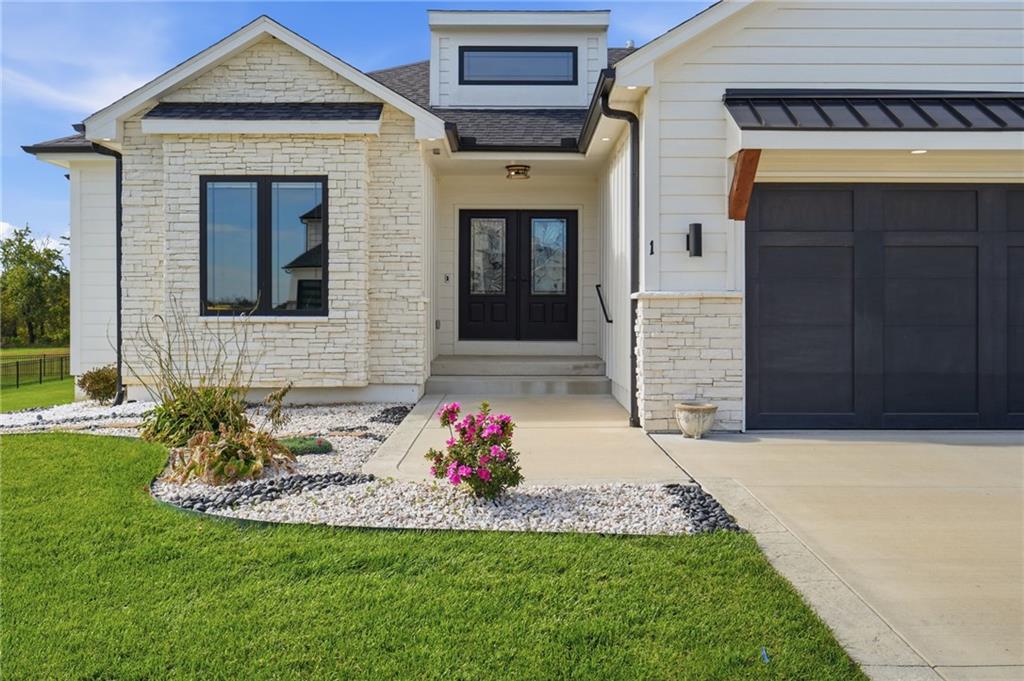 1 S Buffalo Ridge Court Property Photo 3