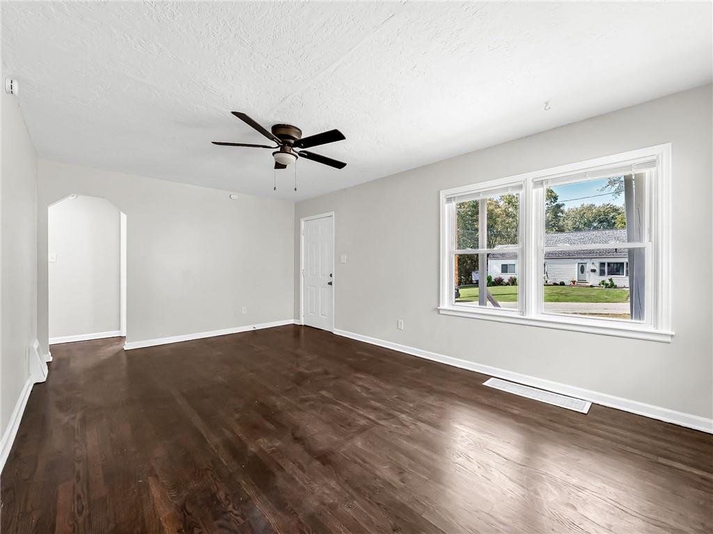 2221 N 36th Street Property Photo 4