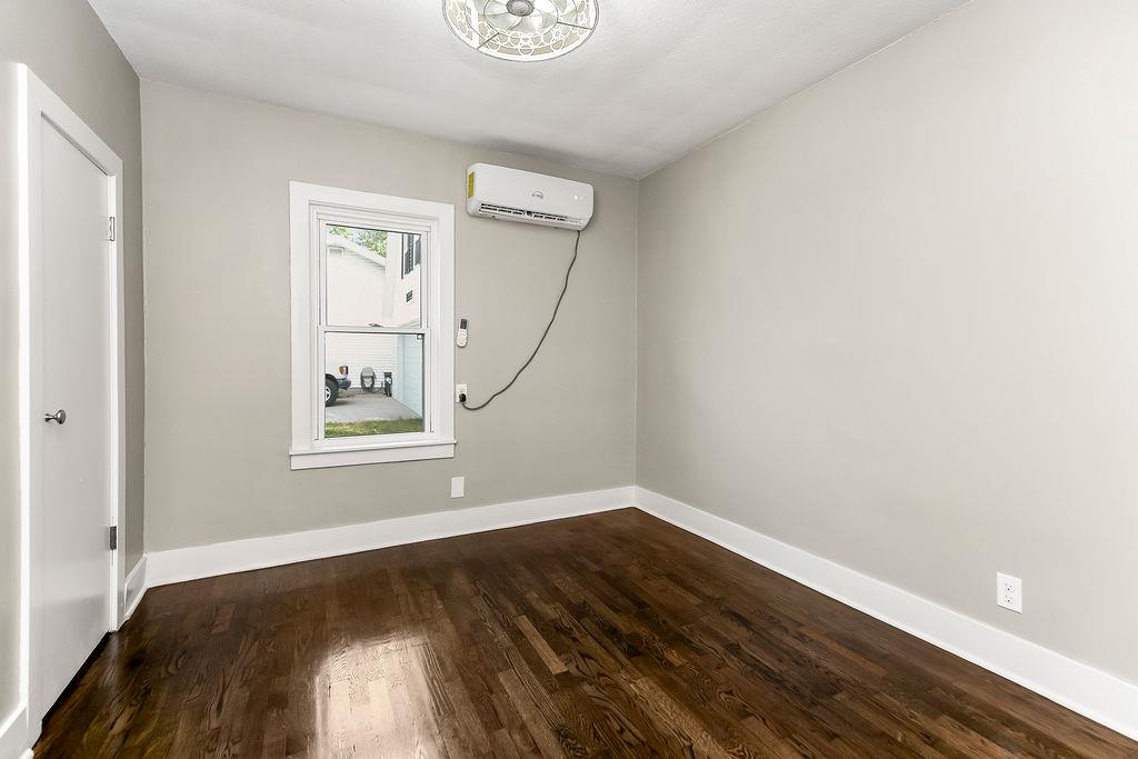 514 N Taylor Street Property Photo 10