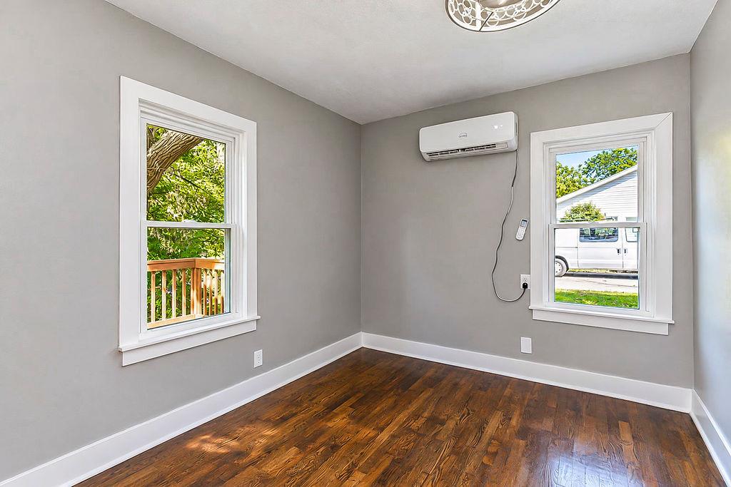 514 N Taylor Street Property Photo 14