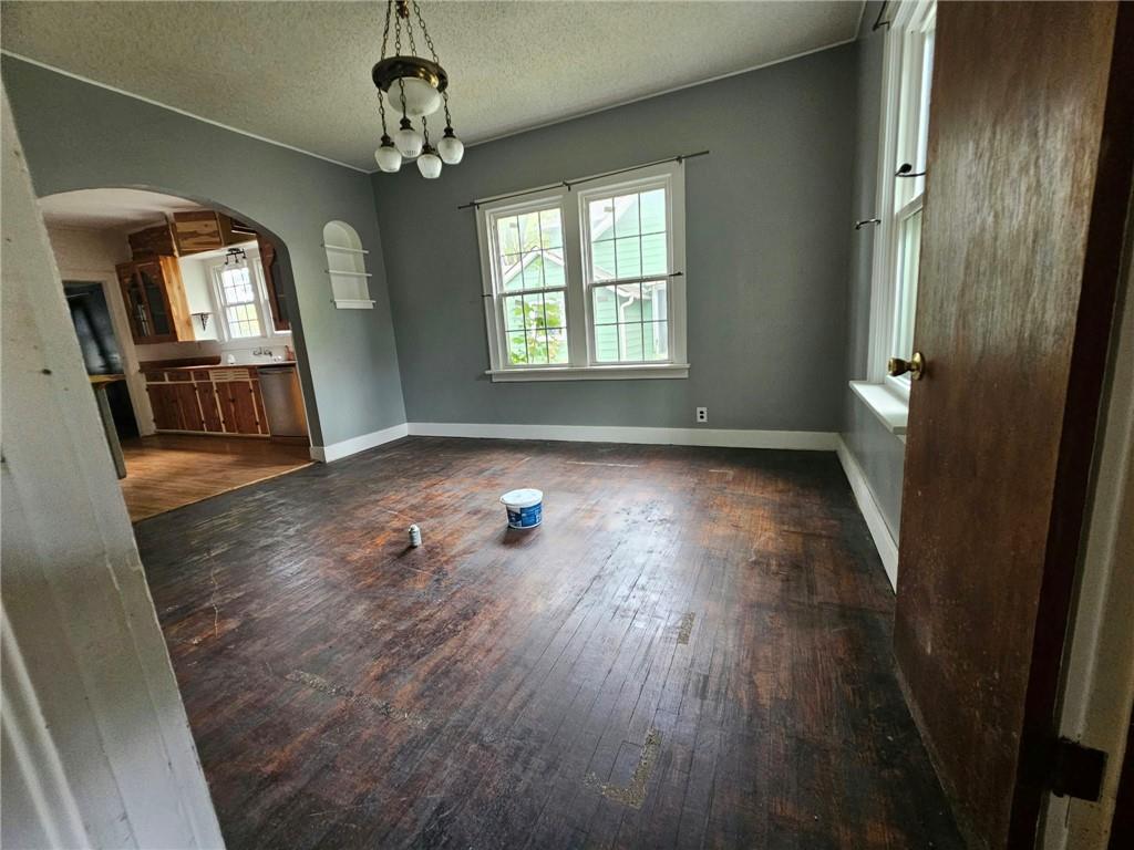 1107 S Maple Street Property Photo 5