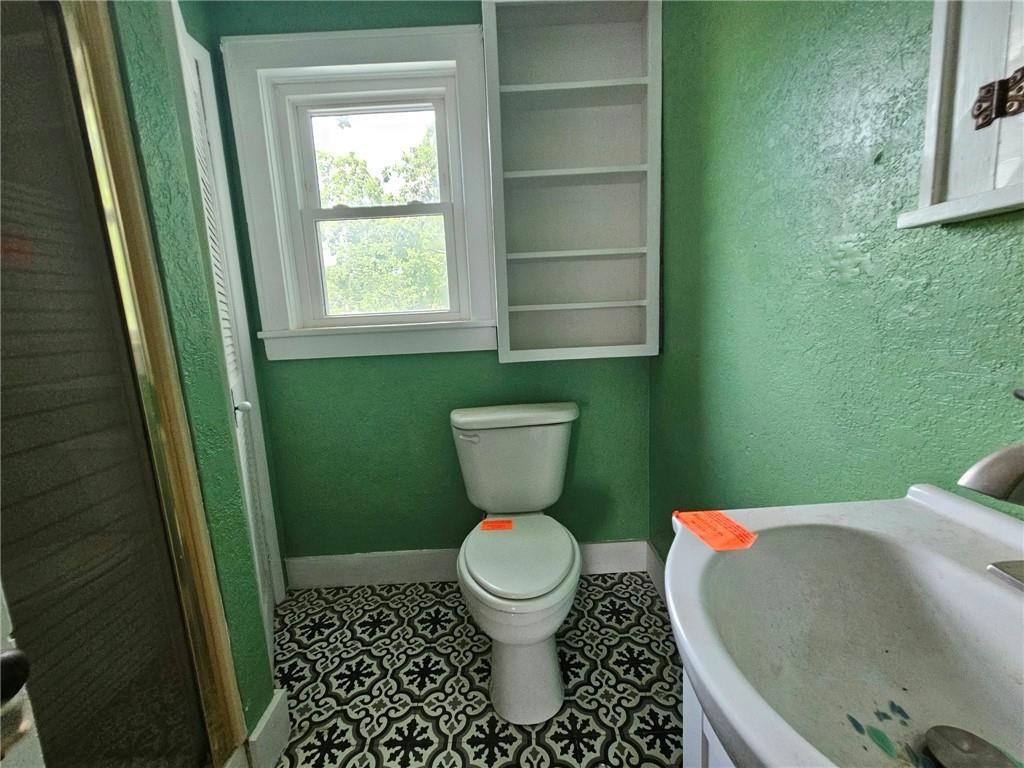 1107 S Maple Street Property Photo 15