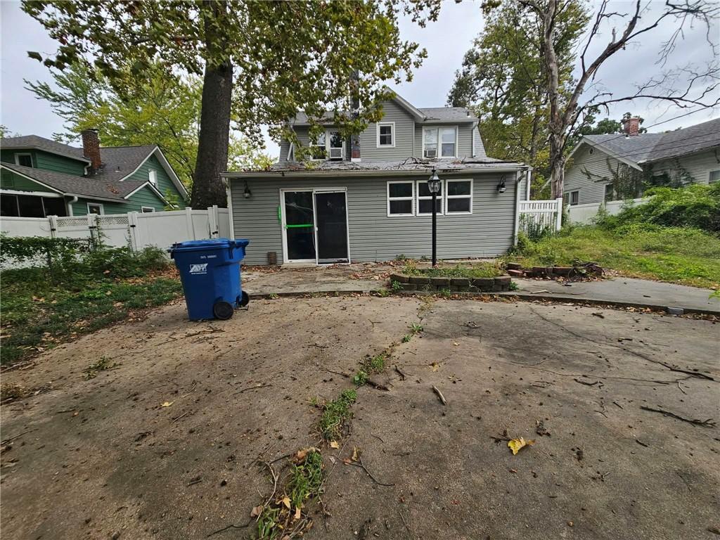 1107 S Maple Street Property Photo 20