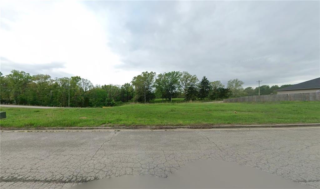 200 Solomon Circle Property Photo 2