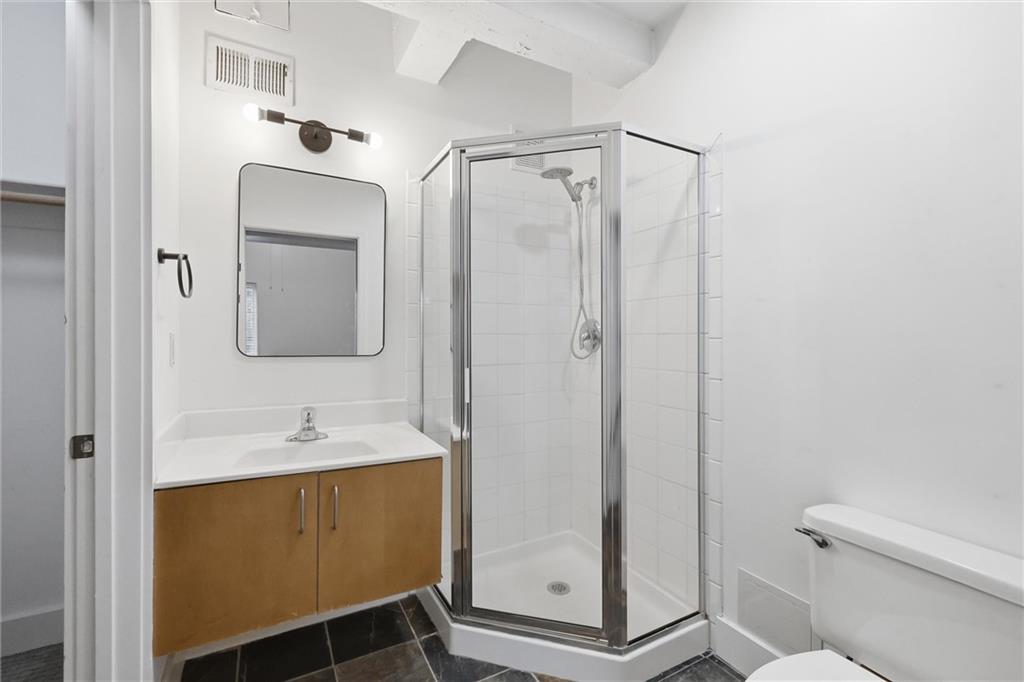 3001 Gillham Road Property Photo 4