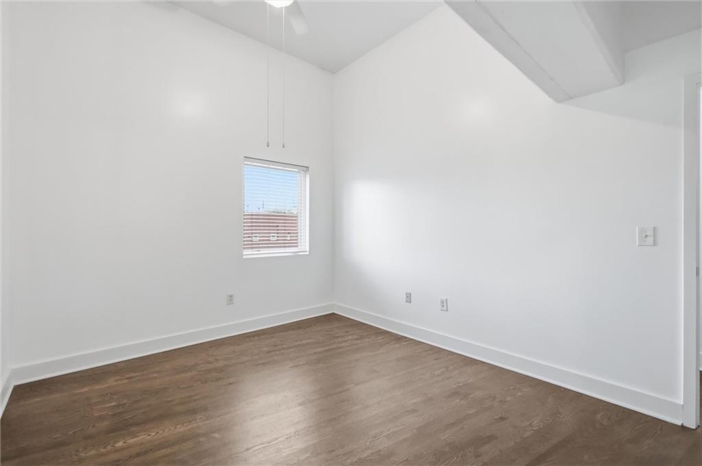 3001 Gillham Road Property Photo 5