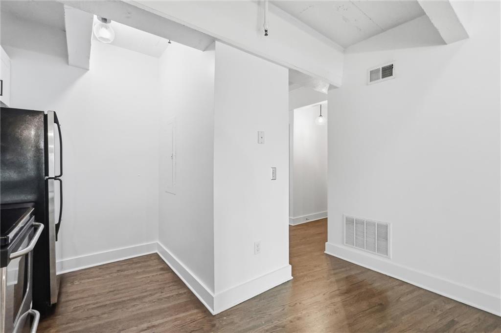 3001 Gillham Road Property Photo 20