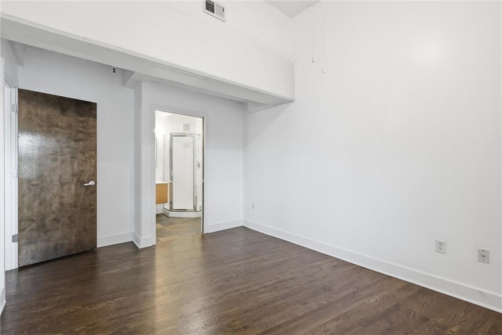 3001 Gillham Road Property Photo 22