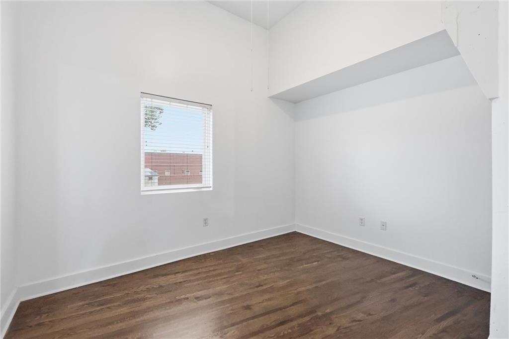 3001 Gillham Road Property Photo 23