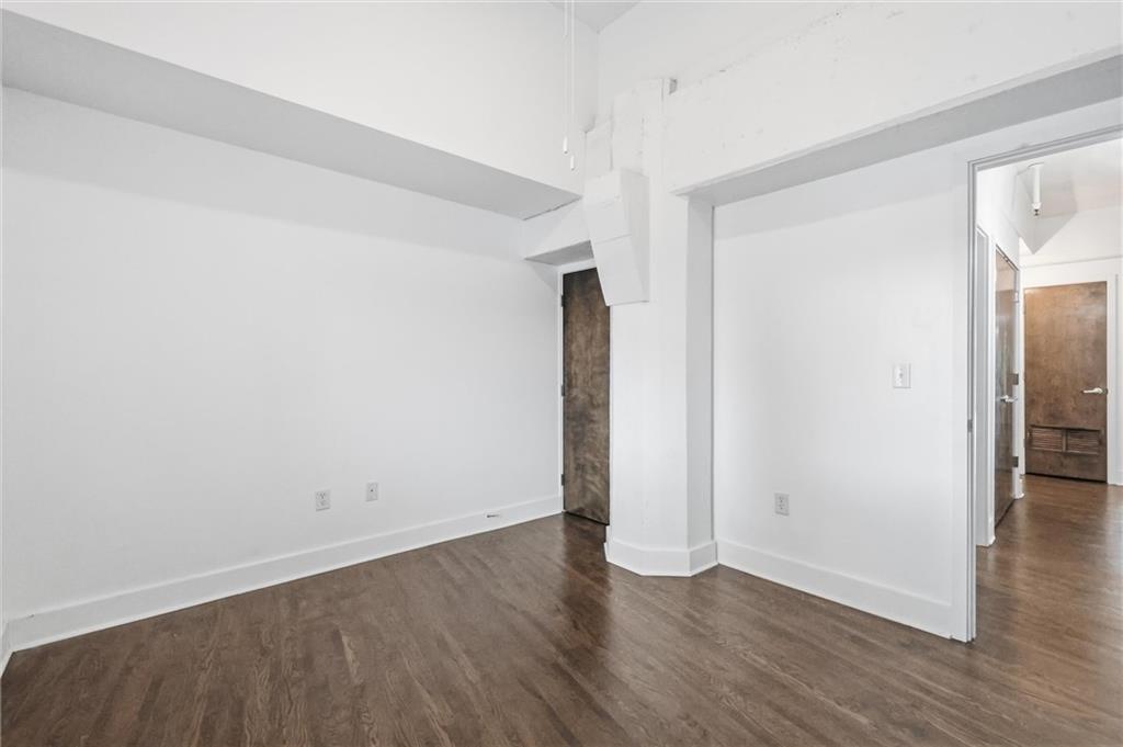 3001 Gillham Road Property Photo 25