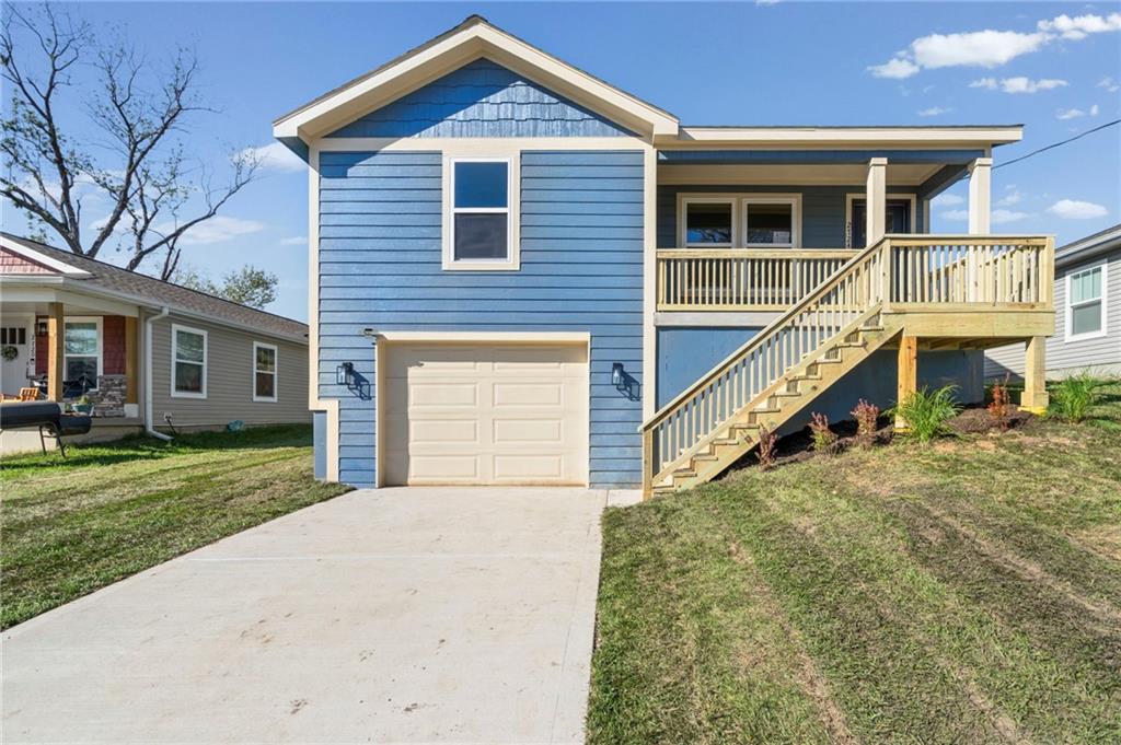 2724 N 21st Place Property Photo 1