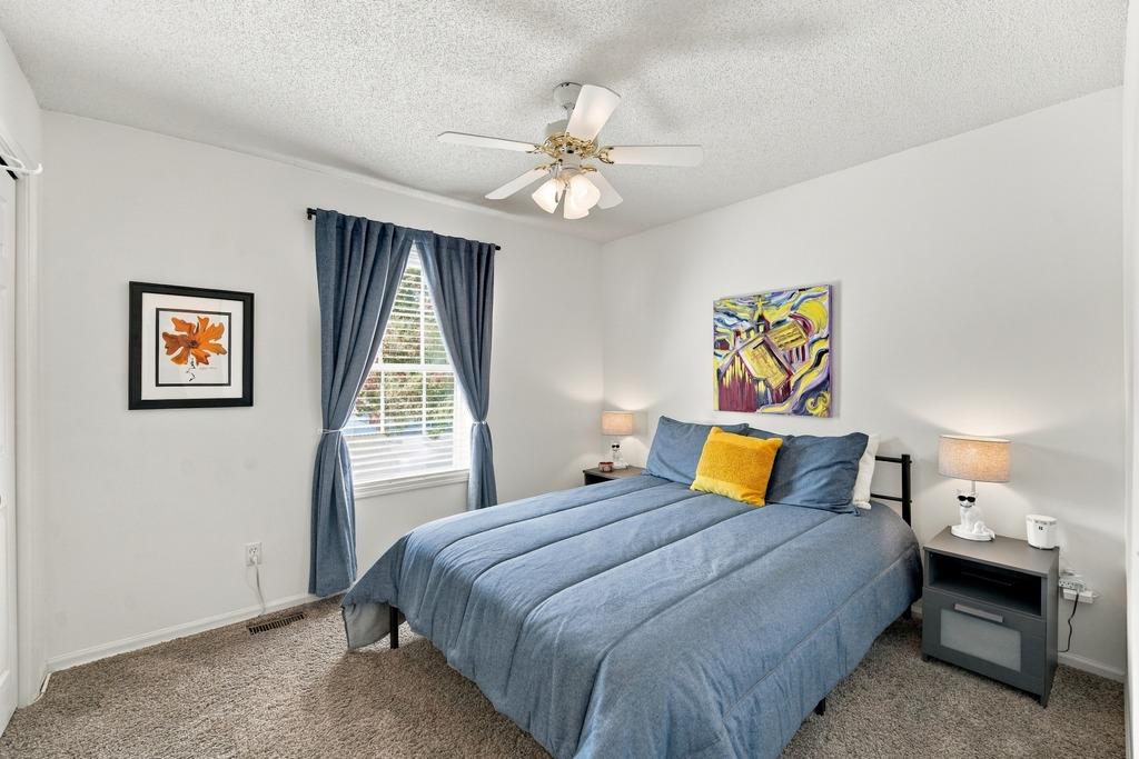 2405 Woodhaven Lane Property Photo 12