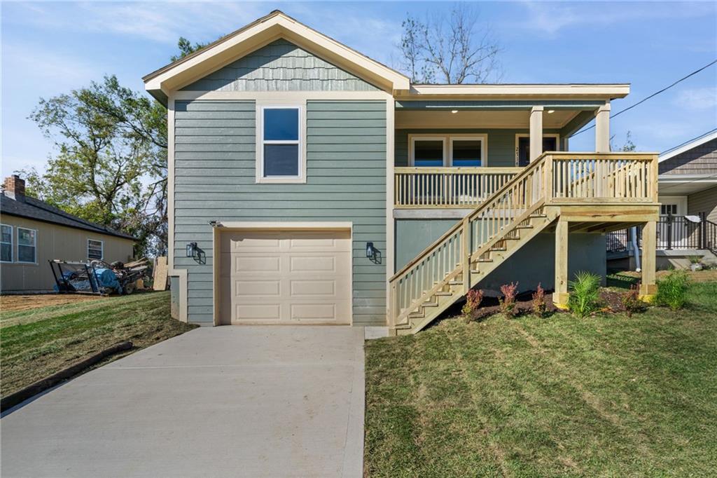 2714 N 21st Place Property Photo 1