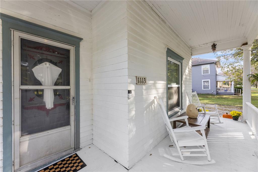 1113 S Hickory Street Property Photo 2