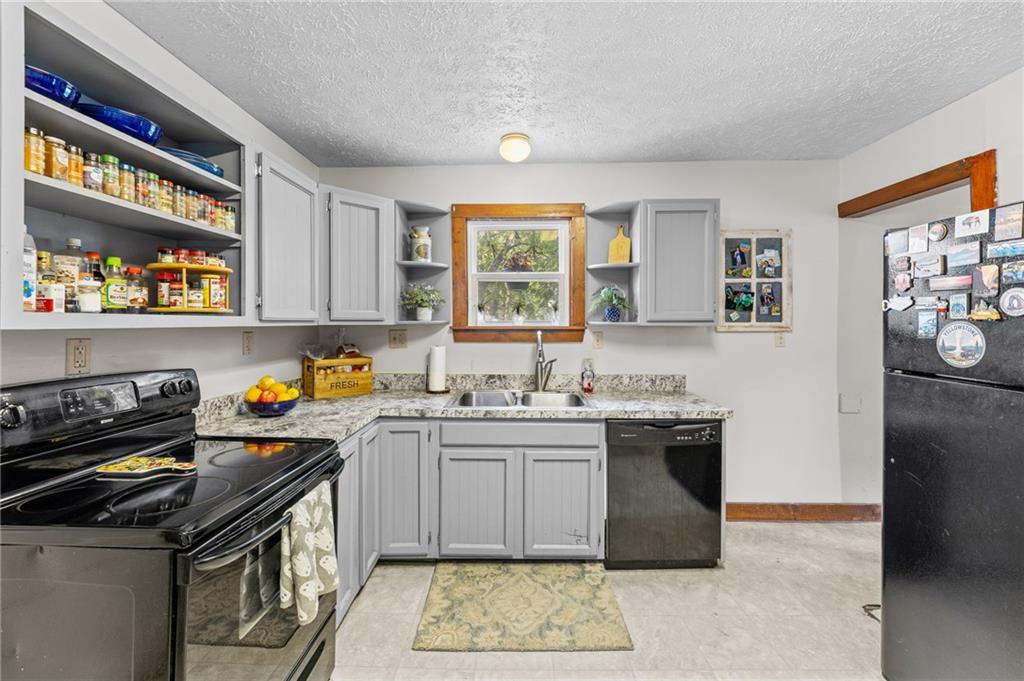 1113 S Hickory Street Property Photo 12