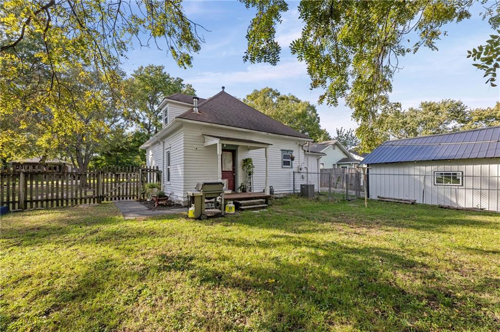 1113 S Hickory Street Property Photo 28