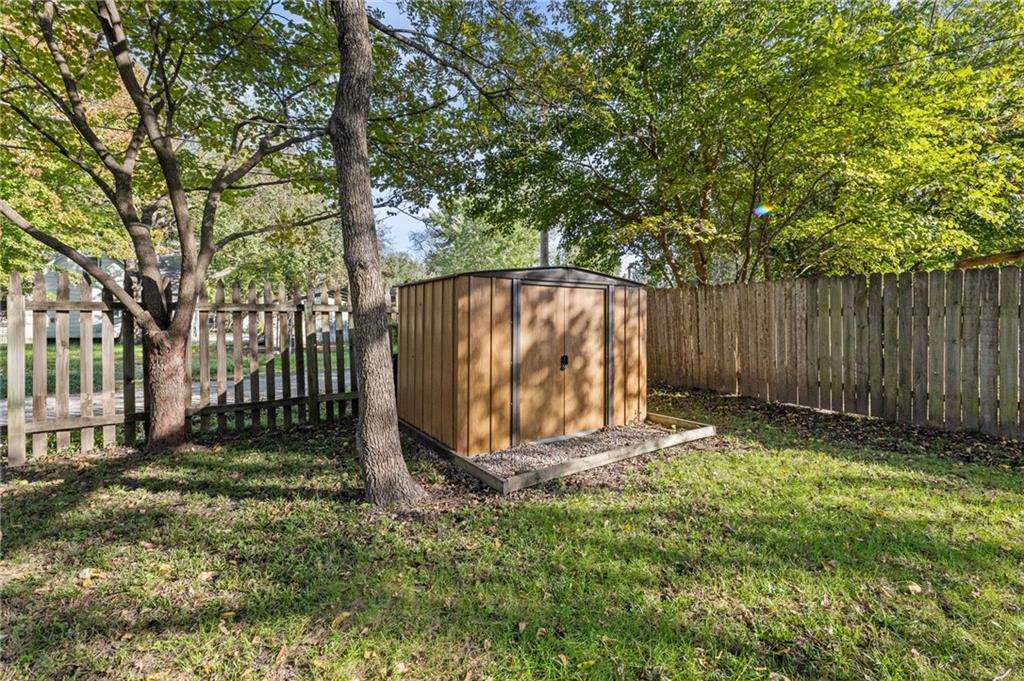 1113 S Hickory Street Property Photo 30