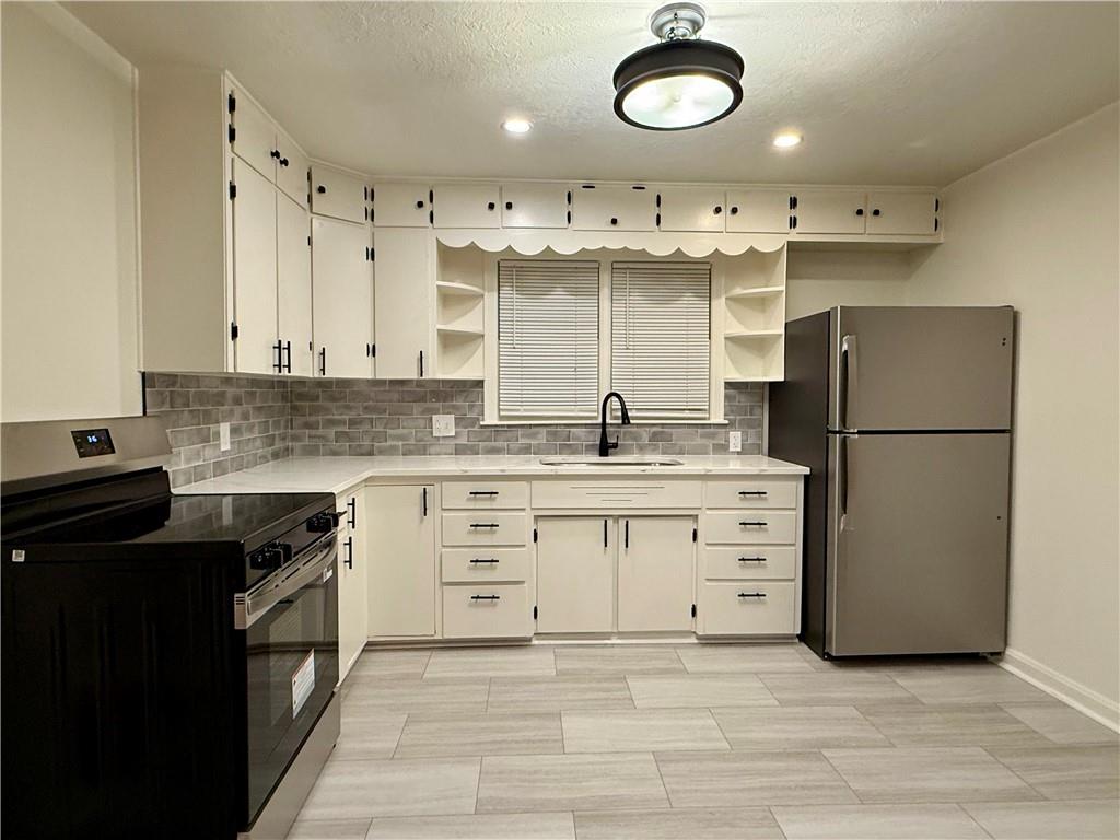 10704 E 34th Street Property Photo 4