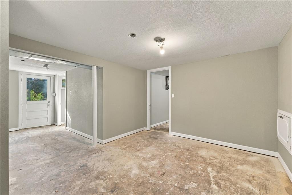3330 Blue Ridge Boulevard Property Photo 14