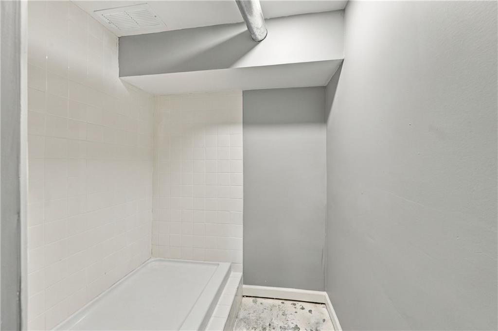 3330 Blue Ridge Boulevard Property Photo 16