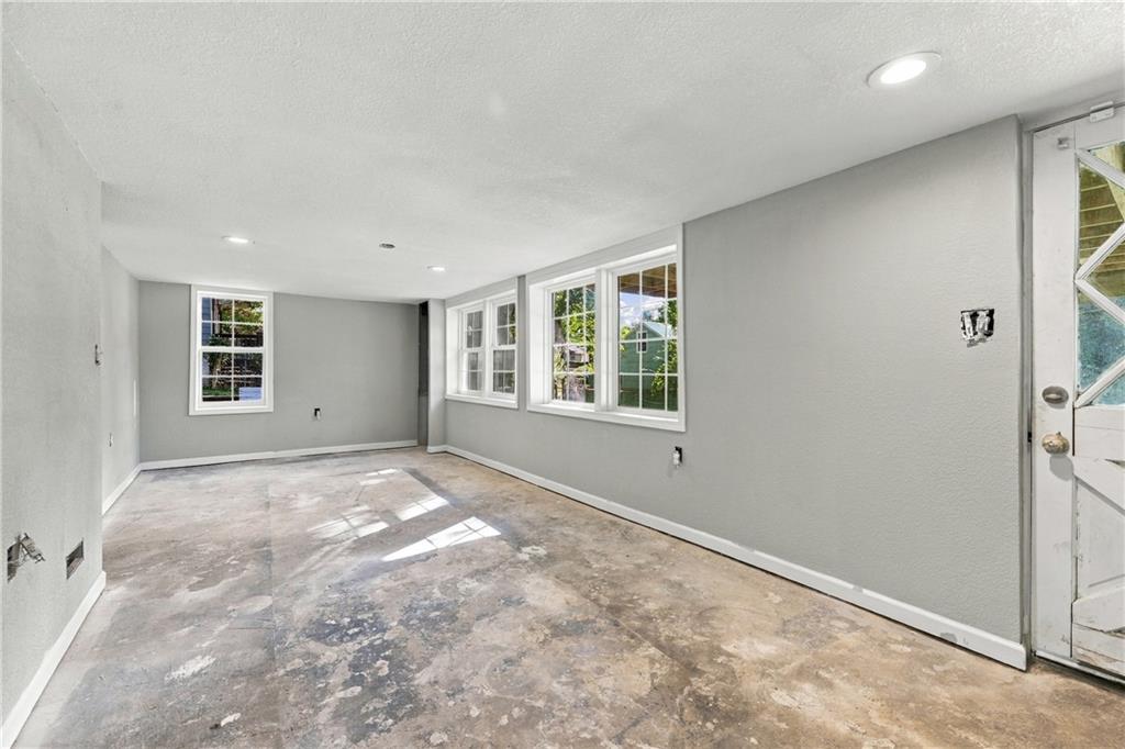 3330 Blue Ridge Boulevard Property Photo 22