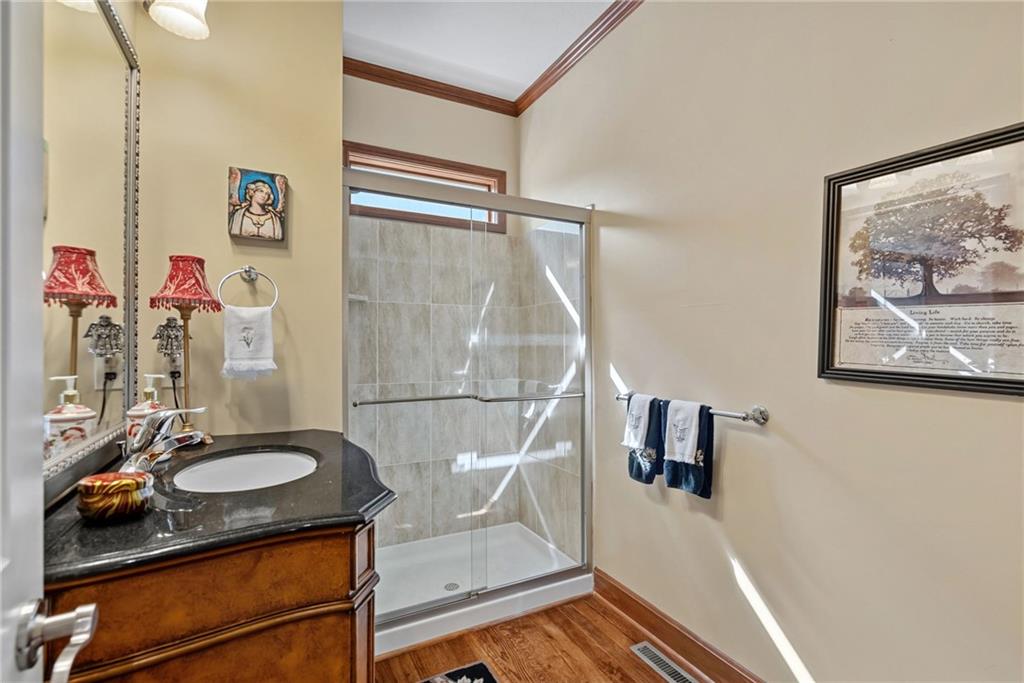 16008 Kessler Street Property Photo 23