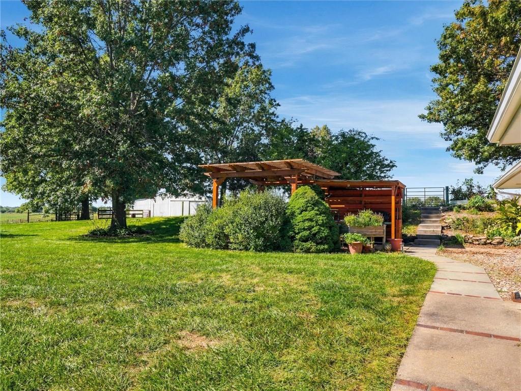 17108 Old Bb Highway Property Photo 35
