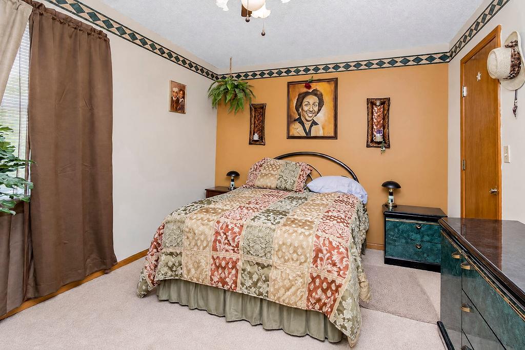 3644 N Euclid Avenue Property Photo 8