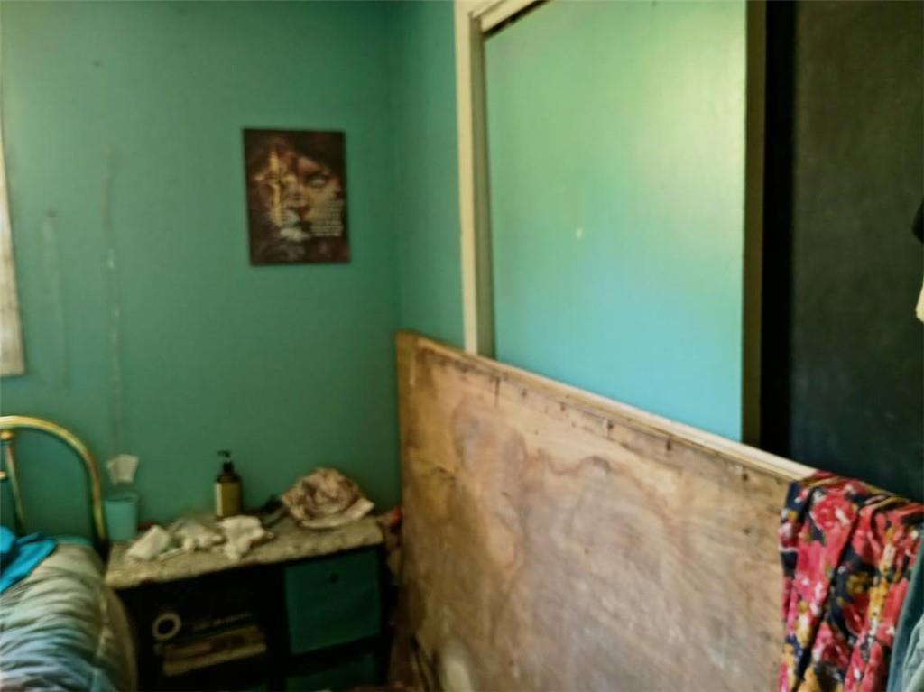 1002 W Ellis Street Property Photo 14