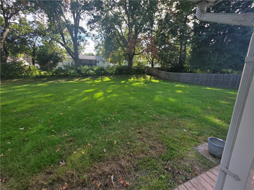 601 W 96th Street Property Photo 4