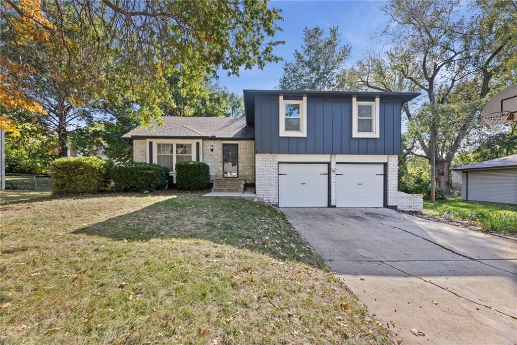 13111 W 100th Street Property Photo 1