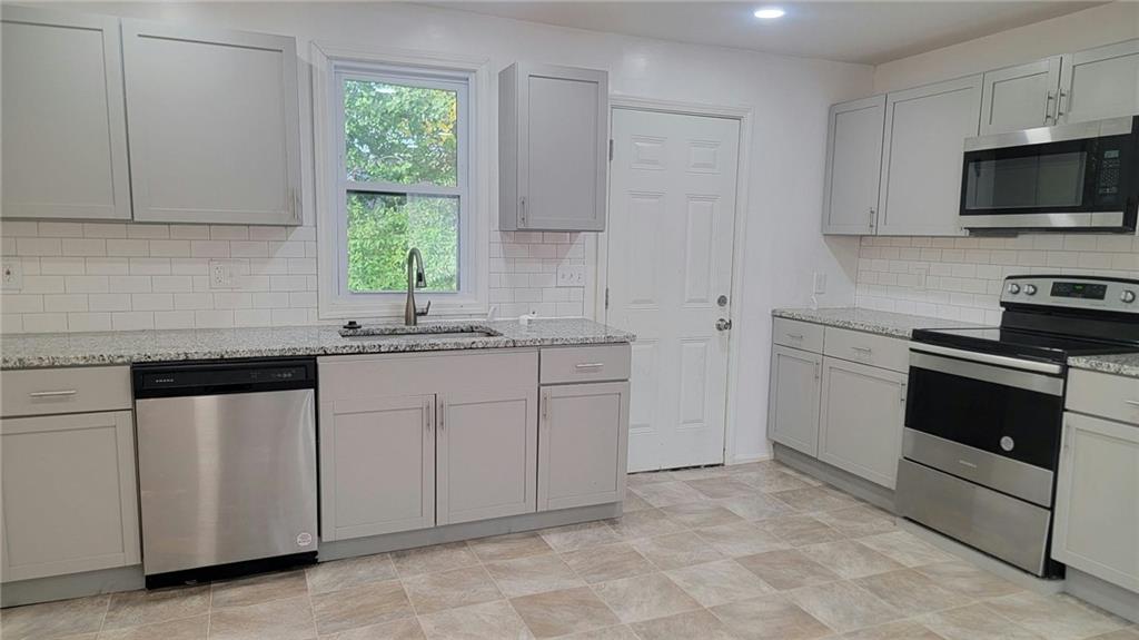 610 Elm Street Property Photo 5