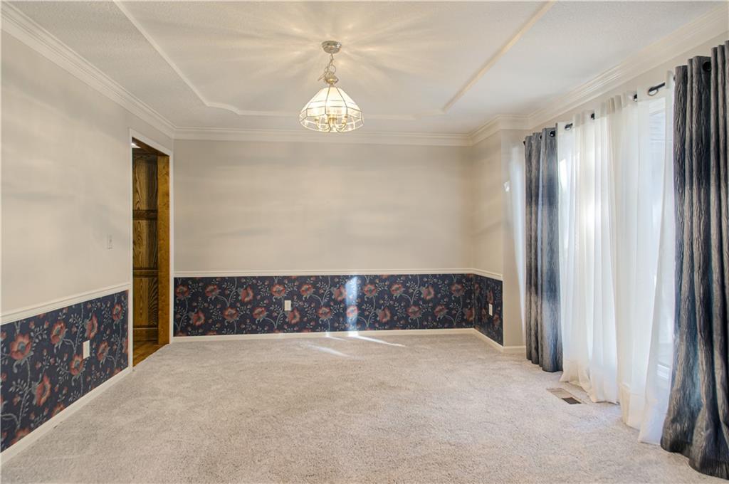 706 Kingston Drive Property Photo 6