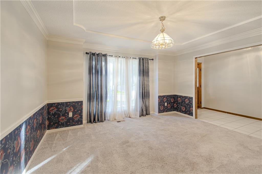 706 Kingston Drive Property Photo 7