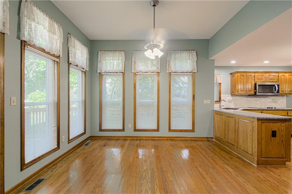 706 Kingston Drive Property Photo 10